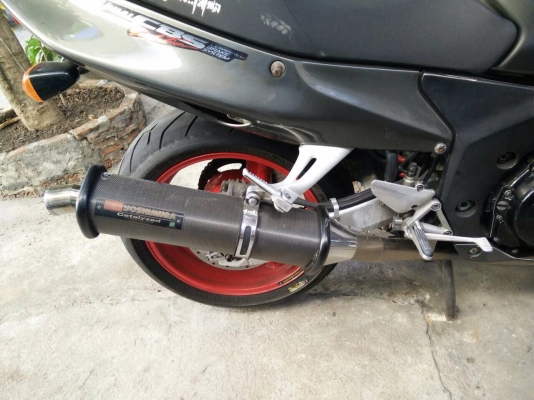 ขาย.honda blackbird ปี2000สรรพสารมิตรแท้สภาพสวยมากพร้อมของแต่งท่อแต่งทั้งเส้น