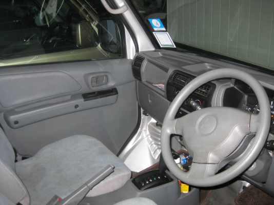 ขายรถตู้เล็ก Mitsubishi