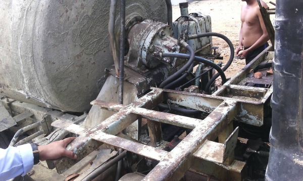 รถโม่ปูน6ล้ิ175แรงโม่ตรง. 3คิว รถพร้อมใช้. ใ้งานอยู่ ไม่มีเล่ม.....ทำสัญญาซื้อขาย.