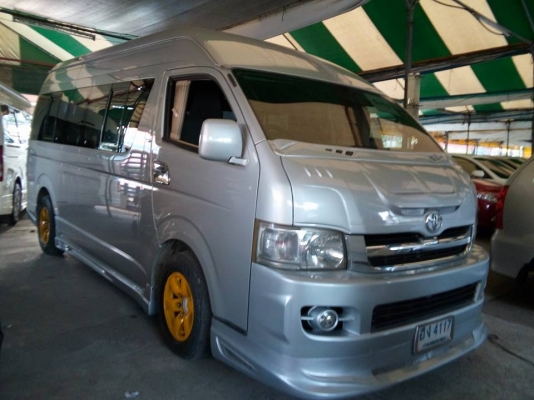 ขายด่วนๆ. รถตู้TOYOTA COMMUTER. ตู้ D4D  2500  CC   MT ปี  2007  เต็มๆ. ราคา 639,,000 บาทค่ะ. โทร 0922726669 ตันหยงค่ะ
