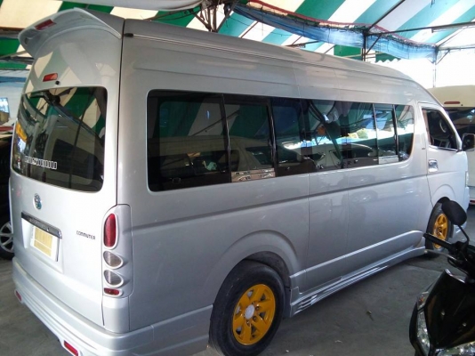 ขายด่วนๆ. รถตู้TOYOTA COMMUTER. ตู้ D4D  2500  CC   MT ปี  2007  เต็มๆ. ราคา 639,,000 บาทค่ะ. โทร 0922726669 ตันหยงค่ะ