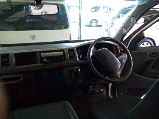 ขายด่วนๆ. รถตู้TOYOTA COMMUTER. ตู้ D4D  2500  CC   MT ปี  2007  เต็มๆ. ราคา 639,,000 บาทค่ะ. โทร 0922726669 ตันหยงค่ะ