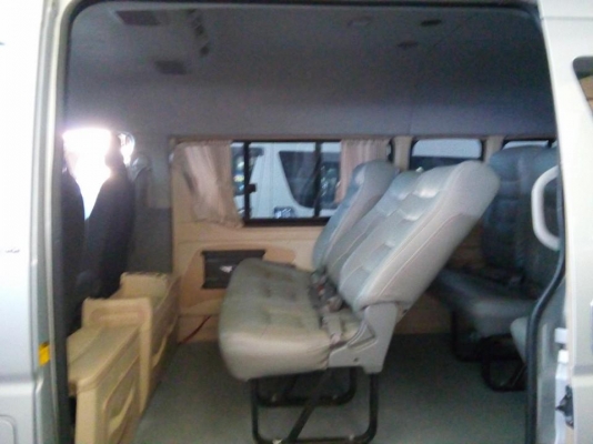 ขายด่วนๆ. รถตู้TOYOTA COMMUTER. ตู้ D4D  2500  CC   MT ปี  2007  เต็มๆ. ราคา 639,,000 บาทค่ะ. โทร 0922726669 ตันหยงค่ะ