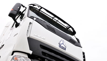 รถบรรทุกขนาดใหญ่ Sino Truk A7 6X4 380 แรงม้า ตอบสนองทุกการขนส่ง รถบรรทุกขนาดใหญ่ Sino Truk A7 6X4 380 แรงม้า ตอบสนองทุกการขนส่ง