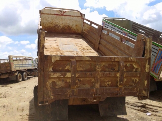 ขายรถบรรทุกสิบล้อดัมพ์ HINO SUMO 227 เครื่องเดิม 220 แรง 2 เพลา ทะเบียนพร้อม