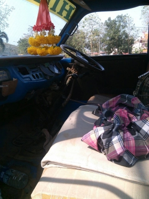 หกล้อดั้ม อีซูซุ TL85แรงรุ่นสุดท้าย ดั้มยิงหน้าต่อใหม่ สภาพดีเดิมๆบางสีสวยอุปกรณ์ครบทุกชิ้น พร้อมใช้ ภาษีปี58 ทะเบียนพร้อมโอน