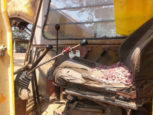 ขายแบคโคKOBELCO 60-2 เครื่องอีซูซุ 74แรง พร้อม 6ล้อเทรลเลอร์ร็อกกี้ขึ้นรถแบคโค เครื่องดี คัชซีดี พร้อมใช้งาน สนใจโทร 090-8588220คุณนะ 093-3258446คุณบิวตี้ ID:narong498 หรือ www.truck.in.th/498 หรือfb:ณรงค์ ซื้อขายรถมือสอง(เว็บไซต์ส่วนตัว)