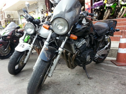 ขาย  CB400 ปี95 เอกสารอินวอย์+สรรพสามิตร แท้ทุกใบ  เครื่องสดๆ เดินเบาครับ
