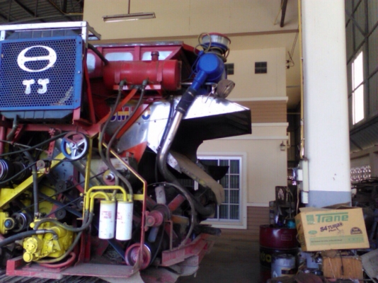 ขายเทเลอร์พร้อมรถเกี่ยวข้าว1520000บาท ต่อรองราคาได้