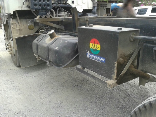 รถฮีโน่ 10 ล้อดั้ม FM1M  เปลื่ยนเครื่อง 320 แรงม้า. ปี 36    สนใจติดต่อ  081 - 6079515