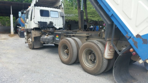 รถฮีโน่ 10 ล้อดั้ม FM1M  เปลื่ยนเครื่อง 320 แรงม้า. ปี 36    สนใจติดต่อ  081 - 6079515