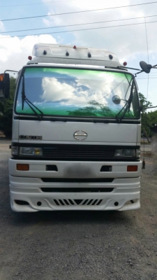 รถฮีโน่ 10 ล้อดั้ม FM1M  เปลื่ยนเครื่อง 320 แรงม้า. ปี 36    สนใจติดต่อ  081 - 6079515