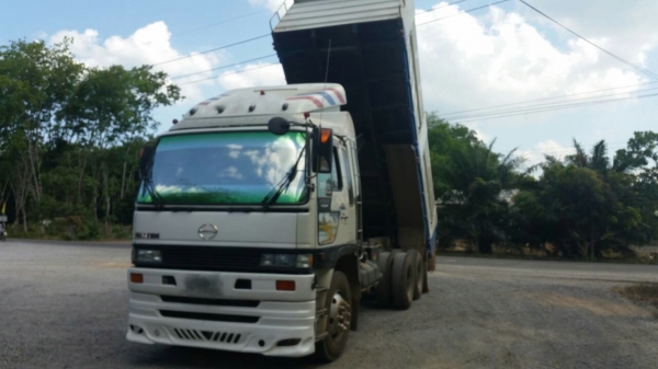 รถฮีโน่ 10 ล้อดั้ม FM1M  เปลื่ยนเครื่อง 320 แรงม้า. ปี 36    สนใจติดต่อ  081 - 6079515