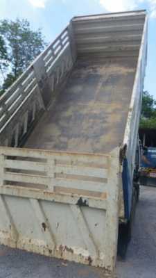 รถฮีโน่ 10 ล้อดั้ม FM1M  เปลื่ยนเครื่อง 320 แรงม้า. ปี 36    สนใจติดต่อ  081 - 6079515