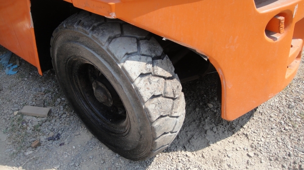 โฟคลิฟท์ KOMATSU ดีเฃล3.5ตัน ราคาถูก