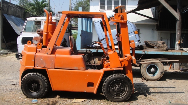 โฟคลิฟท์ KOMATSU ดีเฃล3.5ตัน ราคาถูก