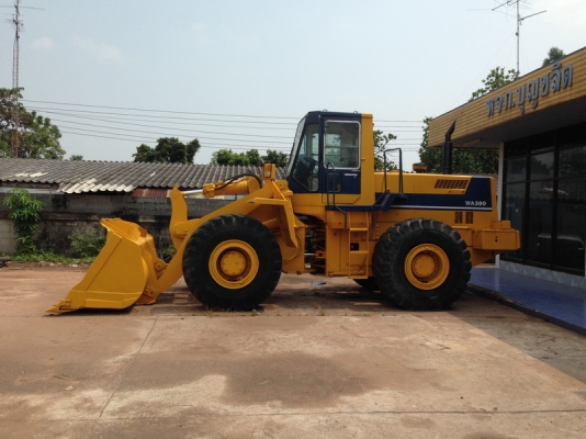 รถตักล้อยาง KOMATSU WA 380-1 รถนอกนำเข้า
