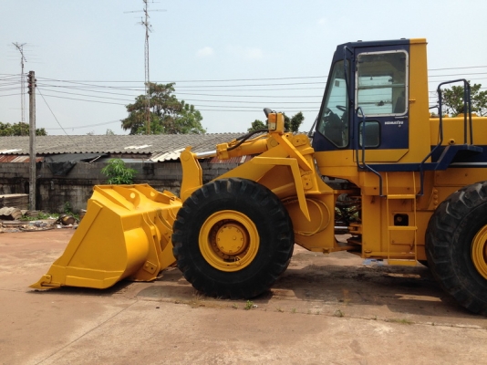 รถตักล้อยาง KOMATSU WA 380-1 รถนอกนำเข้า