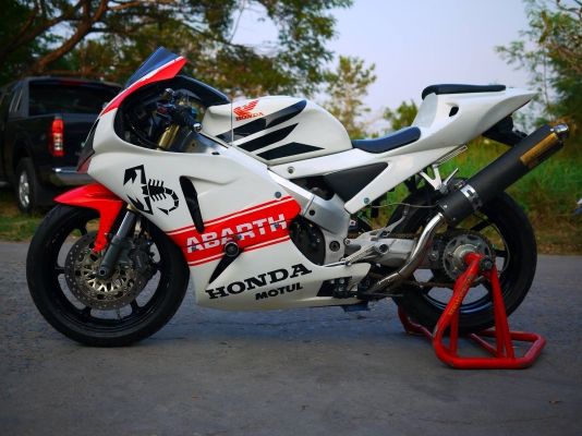 ขาย Nc30 พร้อมทะเบียนแท้ แฟริ่ง Rc212 เครื่องดีสุดๆ เปลี่ยนเครื่องใหม่แล้วเป็น RVF Nc35