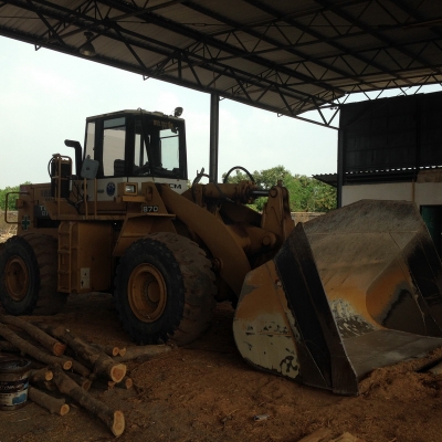 รถตักล้อยาง  TCM 870 รถนอกนำเข้า