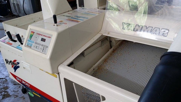 เครื่องสีข้าวกล้องเก่าญี่ปุ่น YANMAR รุ่น SH300  สภาพสวย เครื่องพร้อมใช้งาน  ไม่เคยใช้งานในไทย