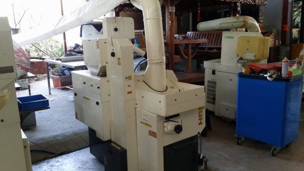 เครื่องสีข้าวกล้องเก่าญี่ปุ่น YANMAR รุ่น SH300  สภาพสวย เครื่องพร้อมใช้งาน  ไม่เคยใช้งานในไทย