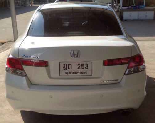 HONDA ACCORD 2.4el 2010 สีขาว