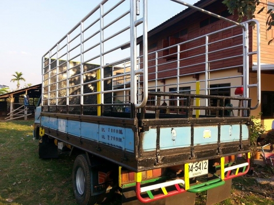 ขาย6ล้อ ISUZU KS 110แรง เฟืองท้ายF ยางดี เครื่องดี แคชซีสวย สภาพพร้อมใช้งาน เอกสารพร้อมโอน สนใจโทร 090-8588220คุณนะ 093-3258446คุณบิวตี้ ID:narong498 หรือ www.truck.in.th/498 หรือfb:ณรงค์ ซื้อขายรถมือสอง (เว็บไซต์ส่วนตัว)