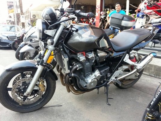 ขายHONDA CB1300 ปี2000 สวยสภาพนางฟ้า เอกอินวอย์+สรรพสามิตร ขายHONDA CB1300 ปี2000 สวยสภาพนางฟ้า เอกอินวอย์+สรรพสามิตร