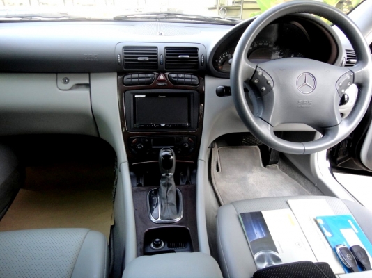 2003BENZ C180 2.0Elegance มือเดียวป้ายแดง ออกDaimlerChrysler ประเทศไทย