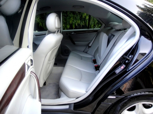 2003BENZ C180 2.0Elegance มือเดียวป้ายแดง ออกDaimlerChrysler ประเทศไทย