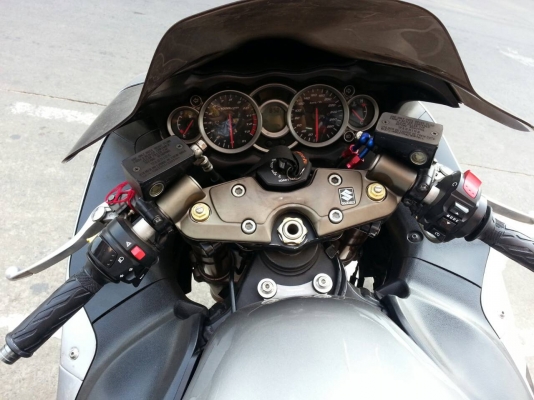 ขาย SUZUKI HAYABUZA 1300  สเปกอเมริกา สภาพนางฟ้า  เอกสาร อินวอย์ +สรรพสามิตร ของแต่งตามรูป