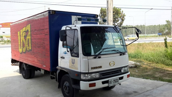 HINO JO5C สมอทอง ตู้ 3 บาน