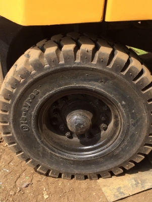 ขาย โฟล์คลิฟต์ TCM FG20 งาสูง 6 เมตรสวยๆครับ