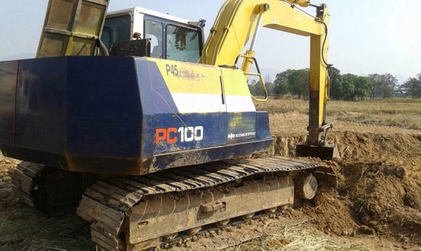 **780,000 บ.ต่อรอง///แบคโฮ PC100-5** ขาย แบคโฮ ยอดนิยม KOMATSU PC100-5 S.No.30869 เครื่องเดิม ปั้มเดิม ไฟฟ้าครบ เครื่องKOMATSU 4สูบ แน่นดี แรงดี แห้งๆ ไม่เยิ้ม ปั้มแน่นแรง ไม่รั่ว ไม่ซึม ทำงานดี เร็ว ไม่มีโหลด บูมอาร์มดี มีเชื่ิอม1แผล ตามรูป บุ้งกี๋ดี หนา **780,000 บ.ต่อรอง///แบคโฮ PC100-5** ขาย แบคโฮ ยอดนิยม KOMATSU PC100-5 S.No.30869 เครื่องเดิม ปั้มเดิม ไฟฟ้าครบ เครื่องKOMATSU 4สูบ แน่นดี แรงดี แห้งๆ ไม่เยิ้ม ปั้มแน่นแรง ไม่รั่ว ไม่ซึม ทำงานดี เร็ว ไม่มีโหลด บูมอาร์มดี มีเชื่ิอม1แผล ตามรูป บุ้งกี๋ดี หนา