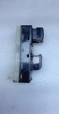 สวิตซ์ประตูขวานาวาร่าแค็ป