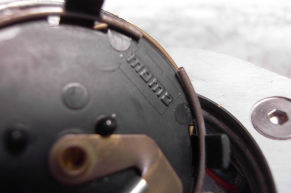 พวงมาลัยแท้