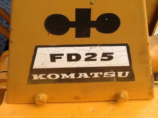 รถยกkomutsu 2.5ตัน ดีเซล สภาพดีพร้อมใช้ เพิ่งเข้าจากญี่ปุ่น