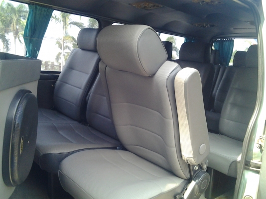 TOYOTA HIACE เครื่องแน่น พวงมาลัยเพาเวอร์ สภาพสวยๆ พร้อมวิ่งใช้งาน