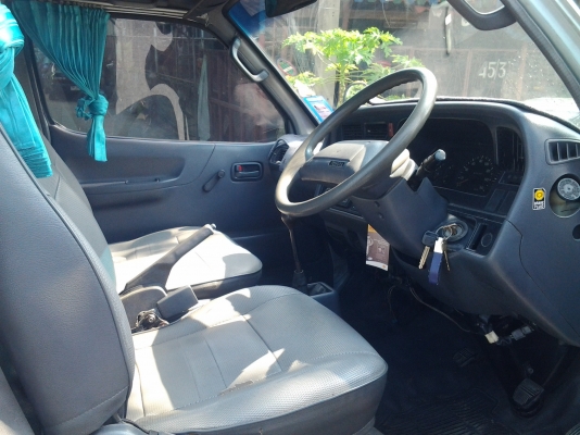 TOYOTA HIACE เครื่องแน่น พวงมาลัยเพาเวอร์ สภาพสวยๆ พร้อมวิ่งใช้งาน