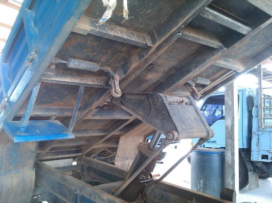 หกล้อ ISUZU TLD85ดั้มยิ่งหน้าต่อใหม่ สภาพดีบางเดิมสวยจัดไม่มีผุทั้งคัน ทะเบียน ภาษีเต็ม พร้อมโอน