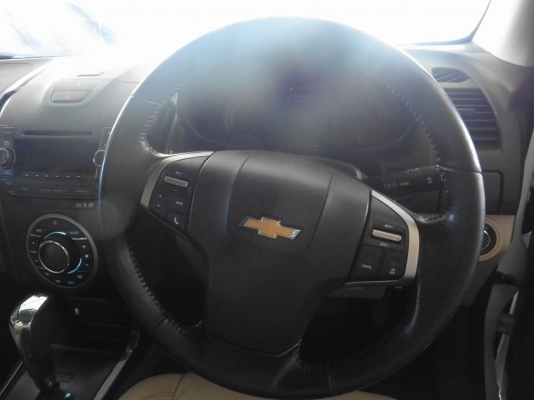 CHEVROLET - COLORADO - Crew Cab Z71 LTZ Duramax 2.8 AT 4WD ปี2013 สีขาว เกียร์อัตโนมัติ เครื่องดีเซล 2800cc CHEVROLET - COLORADO - Crew Cab Z71 LTZ Duramax 2.8 AT 4WD ปี2013 สีขาว เกียร์อัตโนมัติ เครื่องดีเซล 2800cc