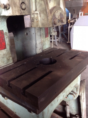 ปั้ม P.E. 25 Ton