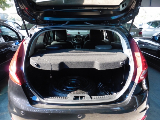 FORD - FIESTA - 5Dr Sport 1.6 AT ปี2011 สีดำ เกียร์อัตโนมัติ เครื่องเบนซิน 1600cc