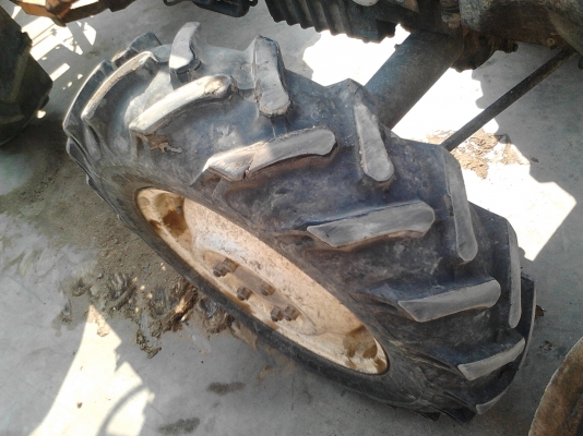 แทรคเตอร์ คูโบต้า LZ4212DT-M พร้อมผาน 6