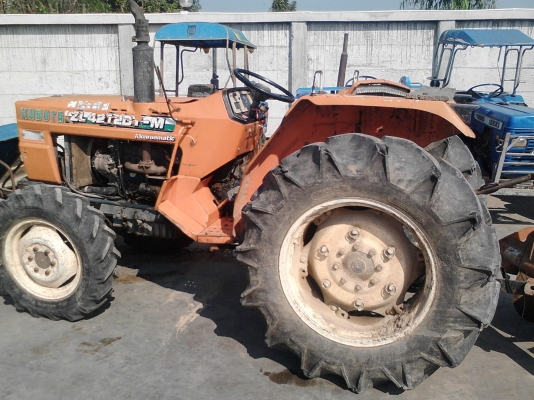 แทรคเตอร์ คูโบต้า LZ4212DT-M พร้อมผาน 6