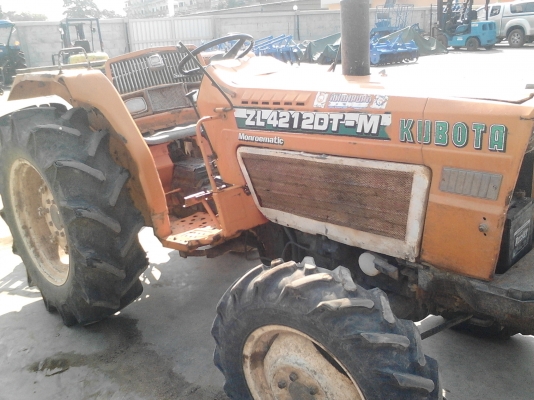 แทรคเตอร์ คูโบต้า LZ4212DT-M พร้อมผาน 6