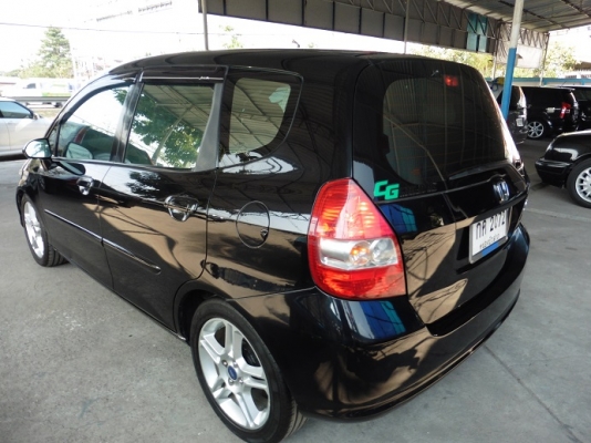 HONDA - JAZZ - i-DSI 1.5 AT ปี2004 สีดำ เกียร์อัตโนมัติ เครื่องเบนซิน 1500cc HONDA - JAZZ - i-DSI 1.5 AT ปี2004 สีดำ เกียร์อัตโนมัติ เครื่องเบนซิน 1500cc