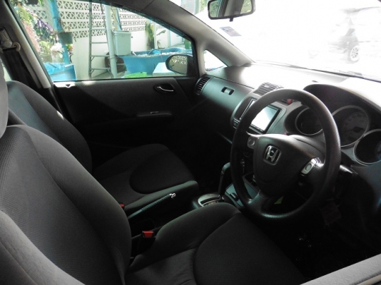 HONDA - JAZZ - i-DSI 1.5 AT ปี2004 สีดำ เกียร์อัตโนมัติ เครื่องเบนซิน 1500cc HONDA - JAZZ - i-DSI 1.5 AT ปี2004 สีดำ เกียร์อัตโนมัติ เครื่องเบนซิน 1500cc