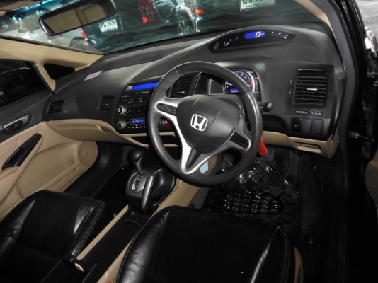 HONDA - CIVIC - AS 1.8 i-VTEC AT ปี2006 สีดำ เกียร์อัตโนมัติ เครื่องเบนซิน 1800cc HONDA - CIVIC - AS 1.8 i-VTEC AT ปี2006 สีดำ เกียร์อัตโนมัติ เครื่องเบนซิน 1800cc